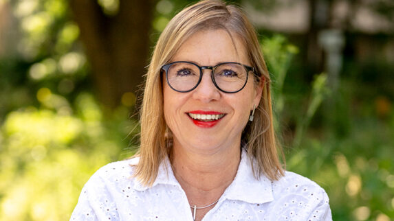 Portraitfoto von Anneliese Kästner-Hejda