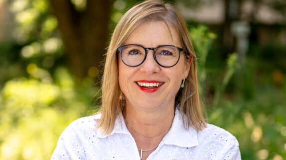 Portraitfoto von Anneliese Kästner-Hejda