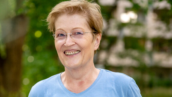 Portraitfoto von Ulrike Wiesner